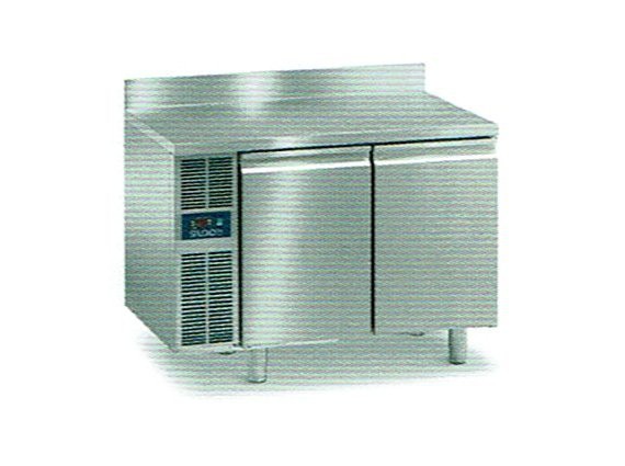 Tavolo refrigerato Daiquiri SP60 Smart 700 GN 2 porte 0/8° con alzatina