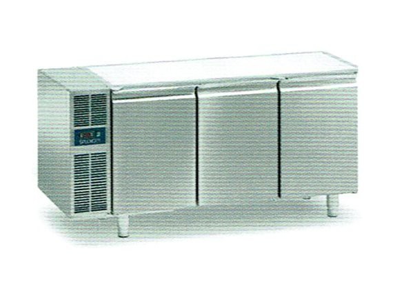 Tavolo refrigerato Daiquiri 60 Smart 700 GN 3 porte 0/8° senza piano