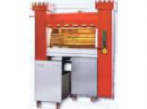 Girarrosto planetario a legna Torre 126/P 12+6 aste per 126 polli.